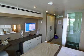 Cabin 505 with glass bathroom wall - L'Austral