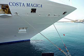 Costa Magica bow
