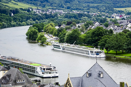 View of Moselle River during walk to Burg Landshut, Bernkastel-Kues