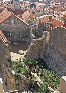 Dubrovnik war damage