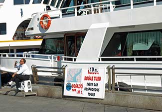 Bosphorus tour boat
