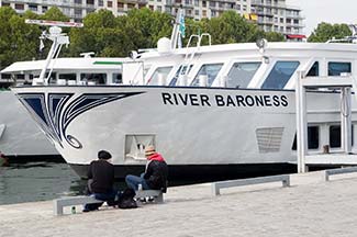 River Baroness in Paris