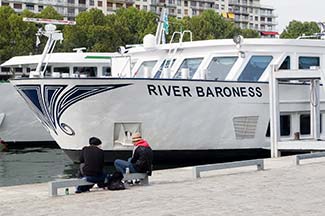 RIVER BARONESS at Quai André Citroën in Paris