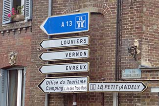 Signs in Petit-Andelys