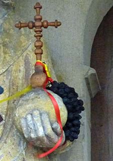 Grapes on Christ's Arm, St-Saveur Church