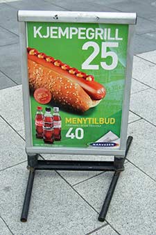 Oslo hot-dog sign