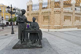 Bronze statue in Cadiz, Spain