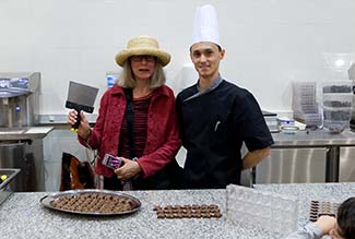 Choco-Story Paris chocolate-making demonstration