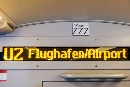 U2 Flughafen/Airport U-Bahn sign
