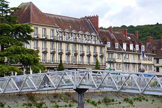 Bridge to river pier at Caudebec-en-Caux, France
