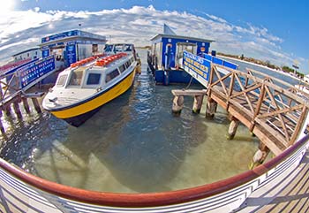 pier boats