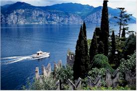 Venice Lake Garda Verona Italy Italian language cuisine food foreign travel tourist offices history