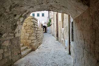 Stone archway in Dubrovnik