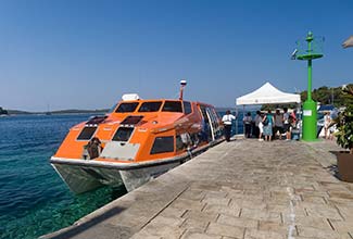 Tender landing in Hvar