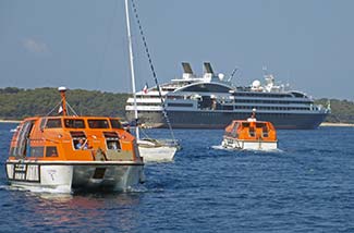 L'AUSTRAL and tenders in Hvar, Croatia