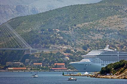 MSC Divina in Dubrovnik