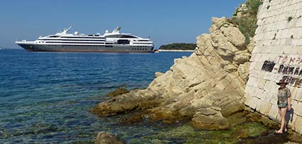 L'AUSTRAL and rocks of Rab Harbor