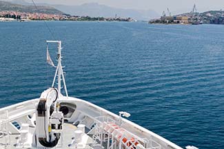 Approach to Trogir on L'AUSTRAL