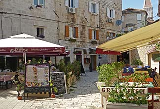 Restaurants in Trogir