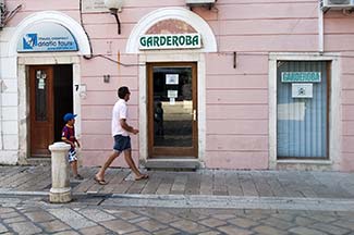 Garderobe or left luggage in Zadar