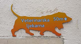 Veterinarian's sign in Zadar, Croatia