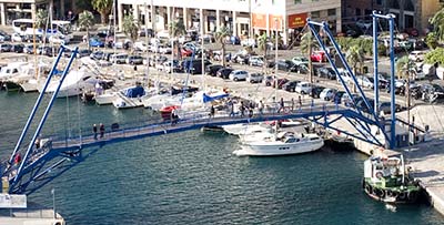 Footbridge to Savona from cruise port