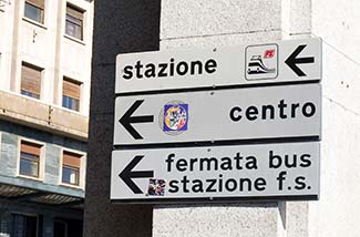Savona directional signs