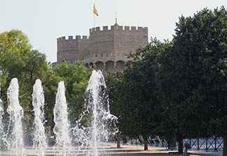 Jardí del Tria and Torres dels Serrans, Valencia