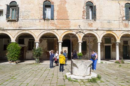 LA BELLA VITA passengers at Basilica di San Pietro di Castello