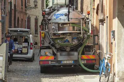 Pozzo nero truck in Ferrara