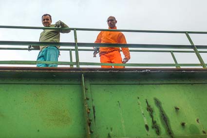 Workers at San Leone Lock near Mantua