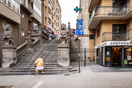 Steps to Blankenberge Hoogstraat