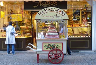 Macarons store in Rouen