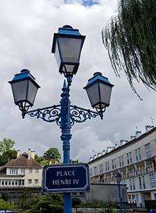 Place Henri IV, Caudebec-en-Caux