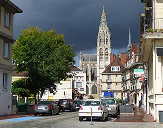 Caudebec-en-caux with Notre-Dame Church