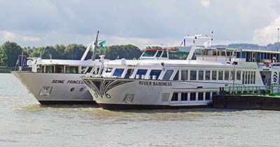 RIVER BARONESS and SEINE PRINCESS in Caudebec-en-Caux