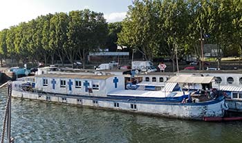 Baueau Je Sers in Conflans-Sainte-Honorine