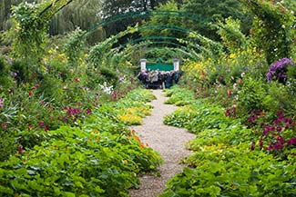 Clos Normand garden at Giverny