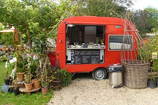 Caravan snack bar in Giverny