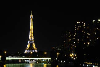 Eiffel Tower light show