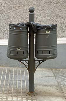 Trash receptacles in Cadiz