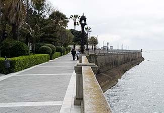 Paseo de Santa Barbara, Cadiz