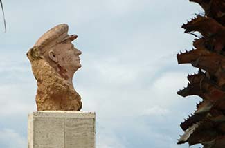 Statue on Cadiz waterfront
