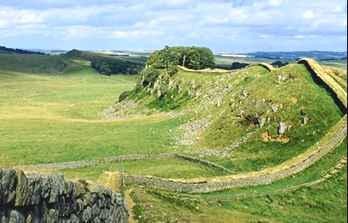 Hadrian's Wall and Swingshields Crag near Cuddy's Crag