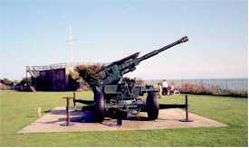 Dover Castle - Admiralty Walk - antiaircraft gun near the Secret Wartime Tunnels