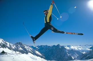 Freestyle skiing photo