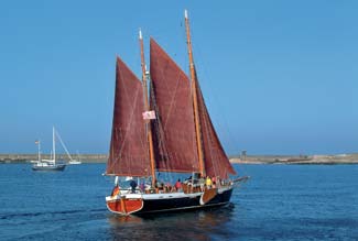 Weserkahn FRANZIUS under sail