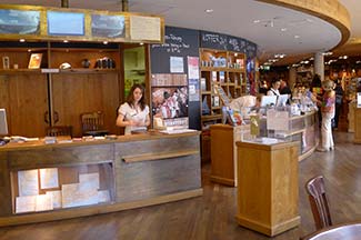 Ticket desk in German Emigration Center