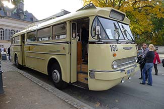 Ikarus 66 bus - front viedw