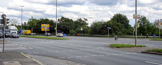 Traffic intersection at Rotterdamer Strasse VAG bus stop